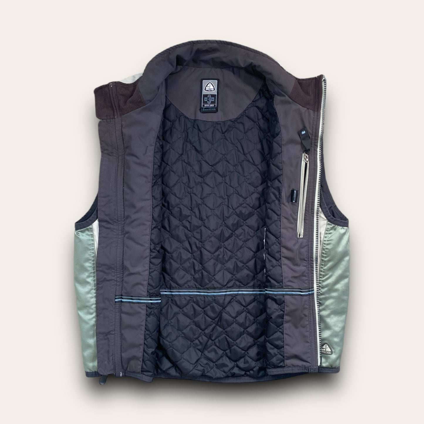 Nike ACG Insulated Multipocket Gilet L