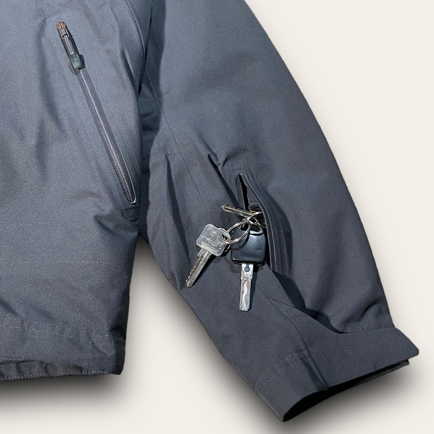 Nike ACG 2000’s Gore Tex Multipocket Jacket L
