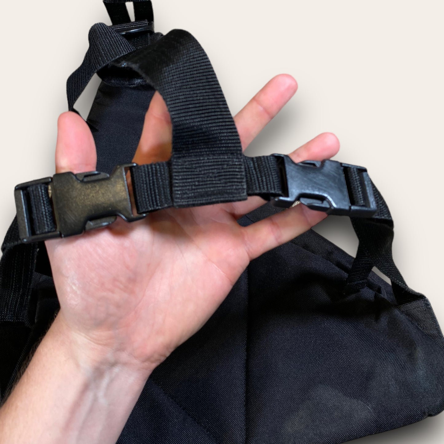 Quiksilver 2000’s Tri-Harness Sling Bag