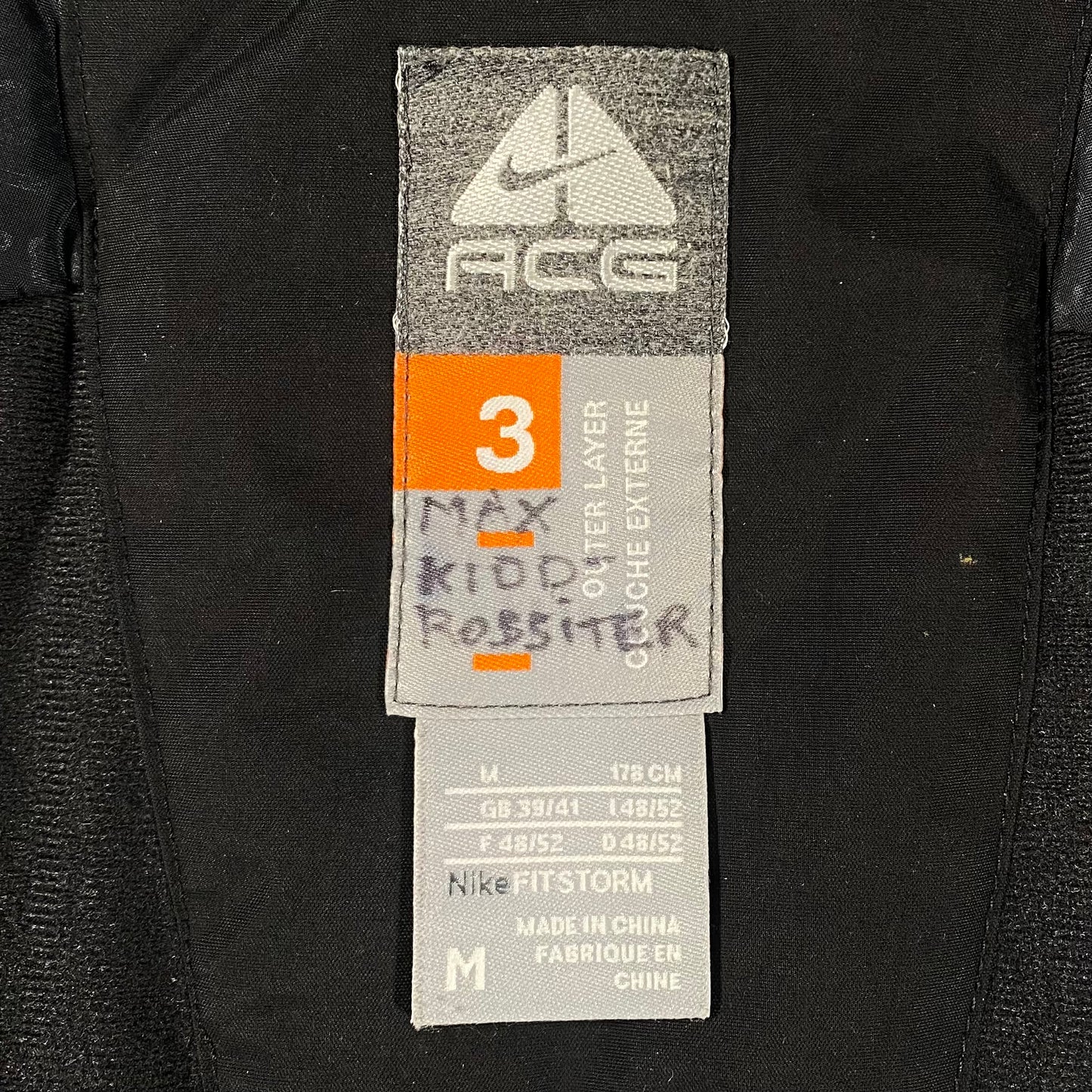 Nike ACG Multi Pocket Heavyweight Jacket L